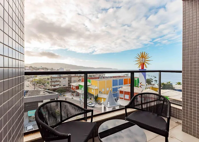Confortável Loft Duplex em Condomínio com Piscina Bombinhas